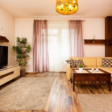 Apartment Warsaw Hoza By Noclegi Renters Dış mekan fotoğraf