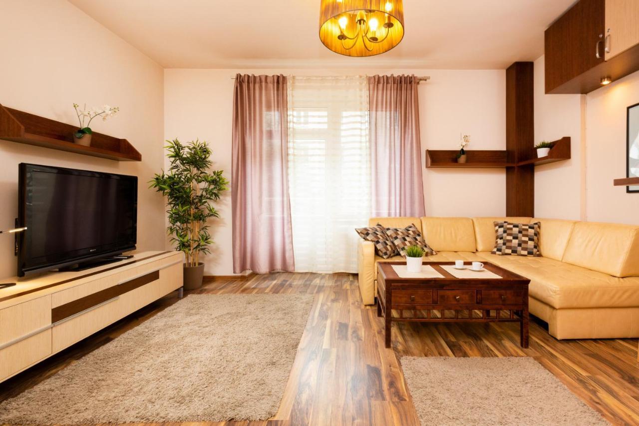 Apartment Warsaw Hoza By Noclegi Renters Dış mekan fotoğraf